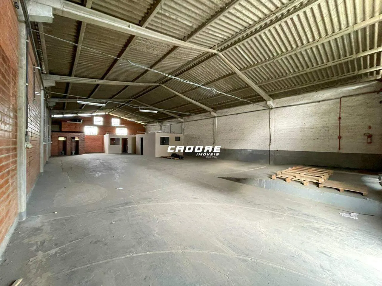 Galpão com aproximadamente 350m no bairro Itoupavazinha I Cadore Imóveis — foto 2