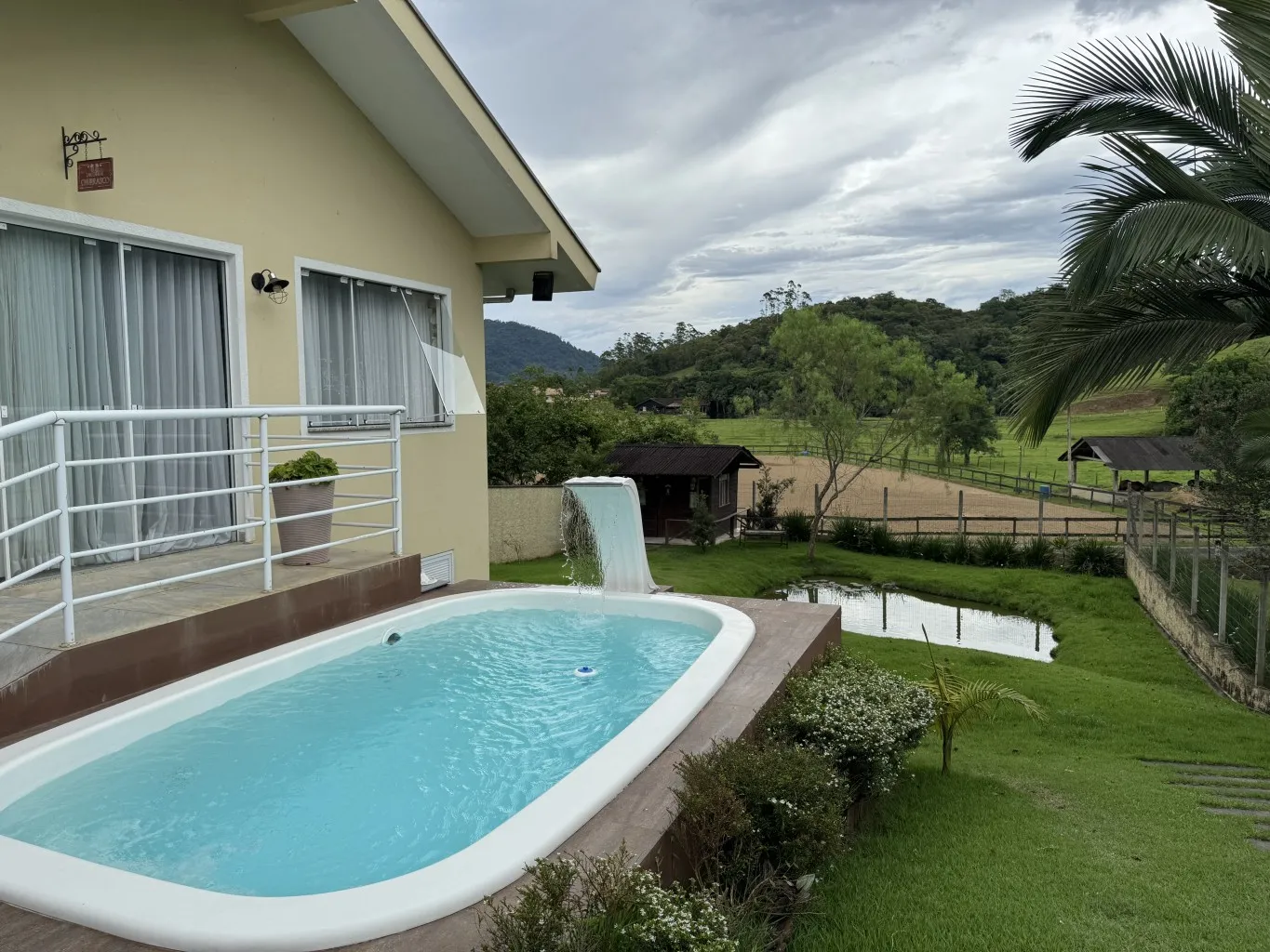 Casa Completa em Pomerode: Piscina, Suítes e Salão de Festas — foto 5