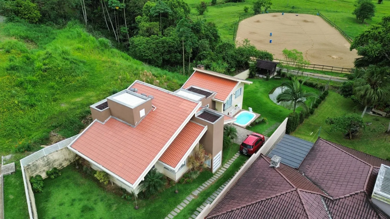 Casa Completa em Pomerode: Piscina, Suítes e Salão de Festas — foto 3