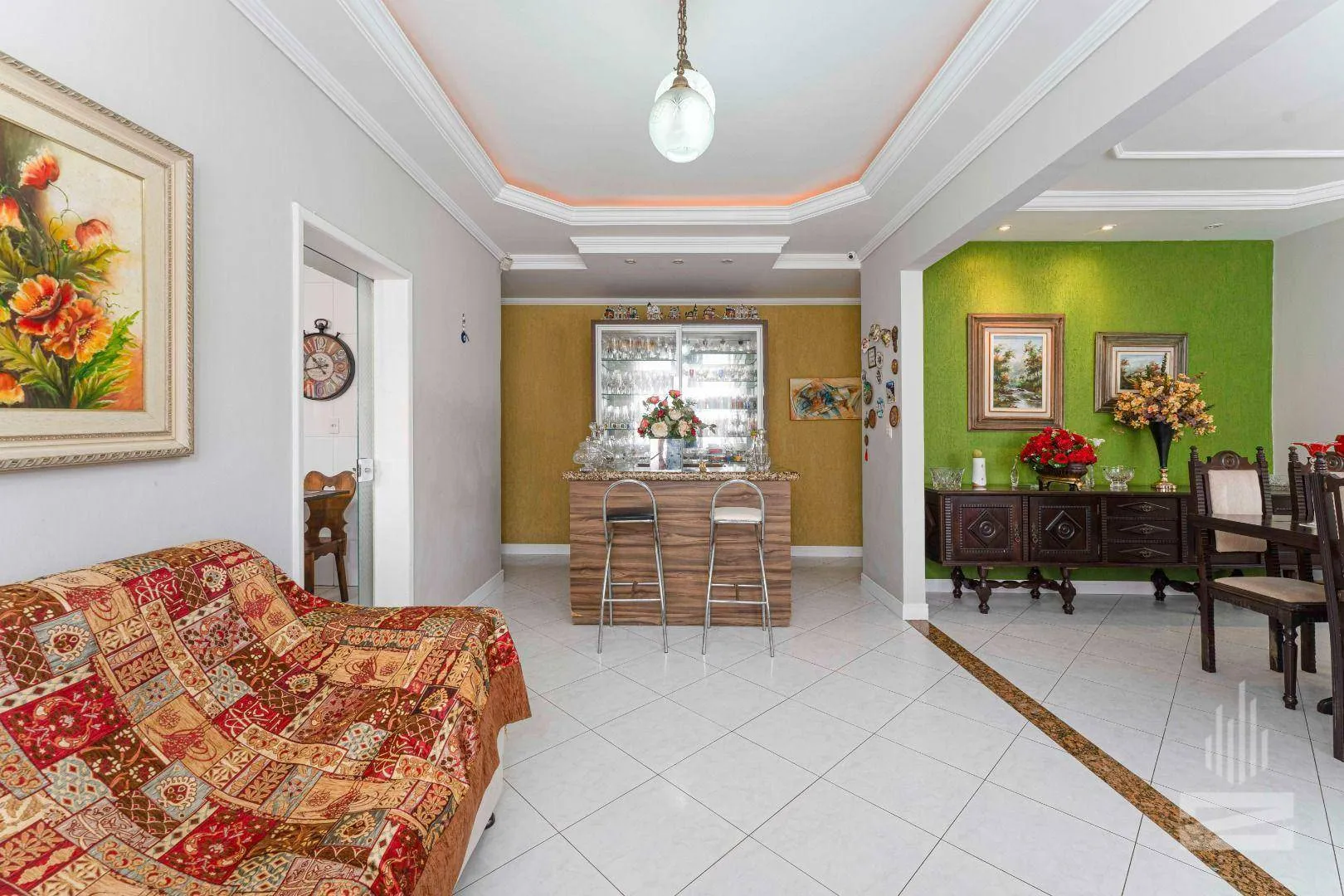 Excelente Casa à Venda com 3 Dormitórios e 237m em Boa Localização no bairro Ponta Aguda em Blumenau - foto 1