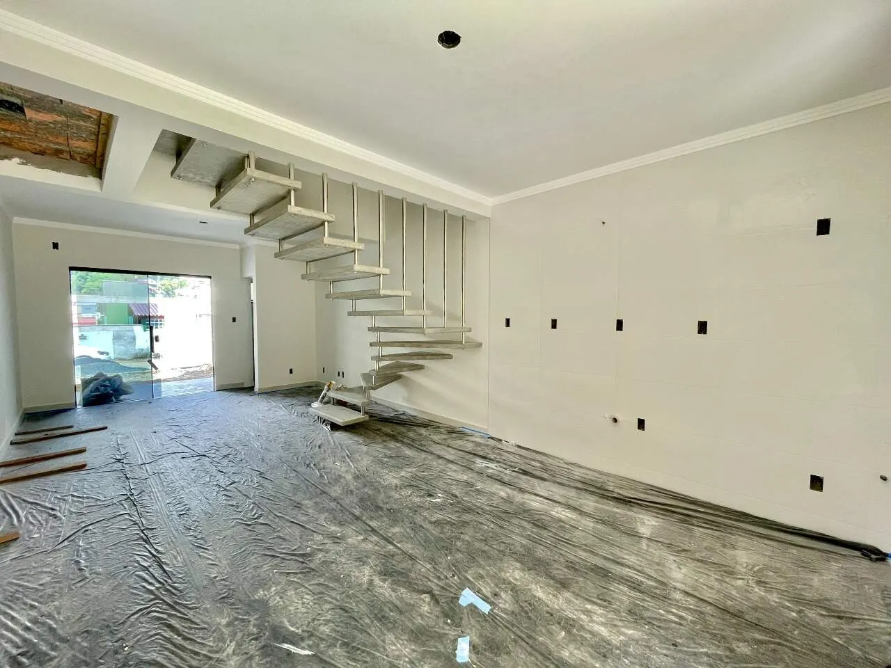 Sobrado espaçoso e bem localizado na Água Verde! — foto 4