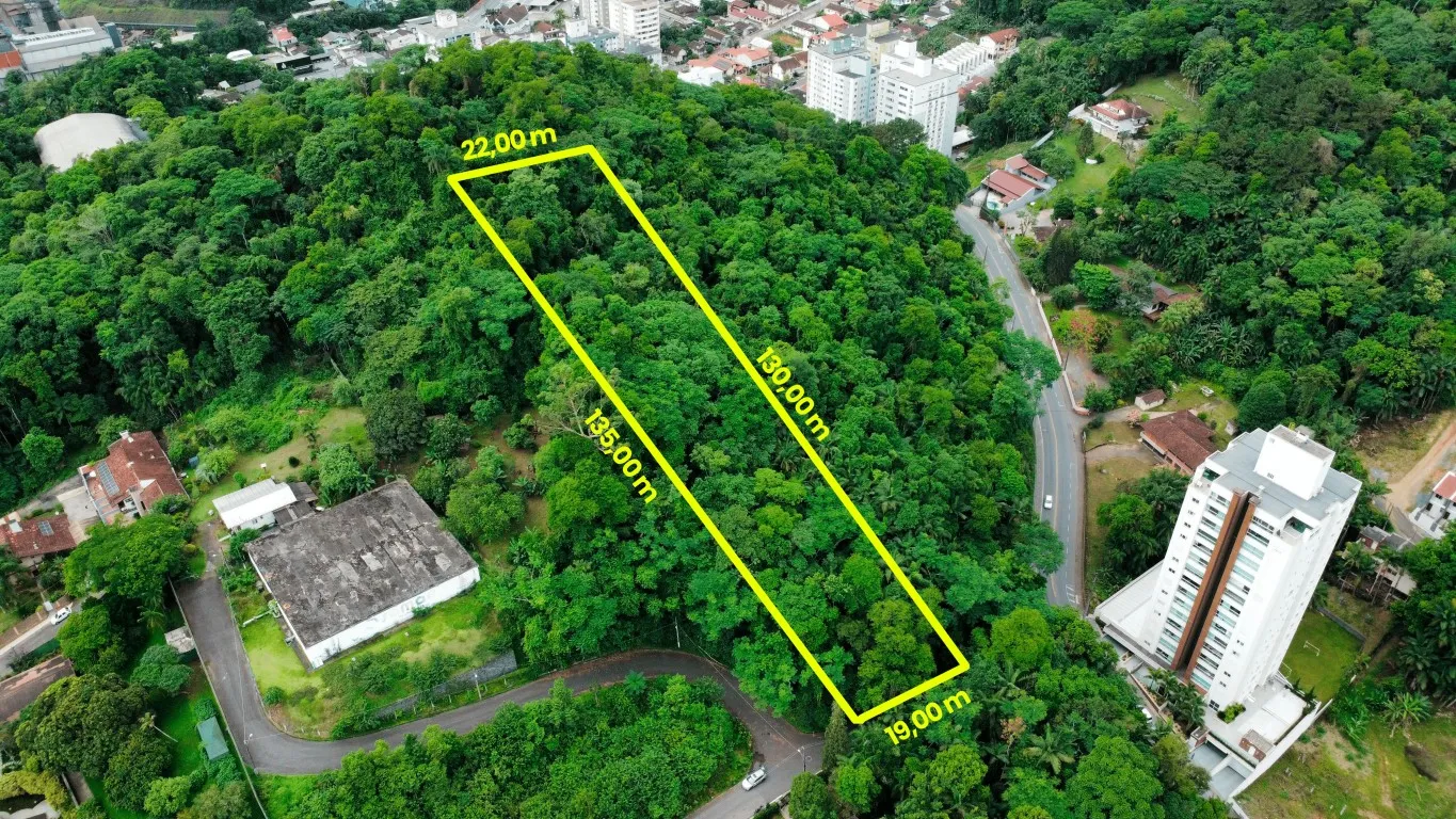 TERRENO COM ÁREA DE 2.715m - BAIRRO ITOUPAVA SECA — foto 2