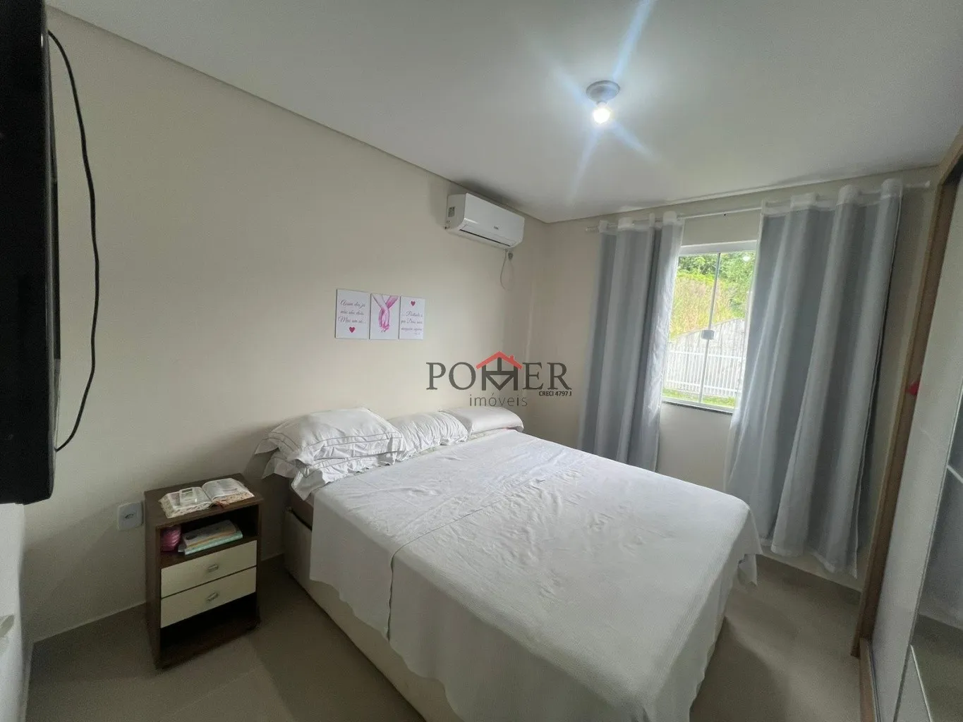 Excelente casa Geminada, estilo PORTEIRA FECHADA, com 62,90m de área construída, edificada num terreno de 200,05m, no Bairro Pomerode Fundos, em Pomerode, com 3 Dormitórios. — foto 7