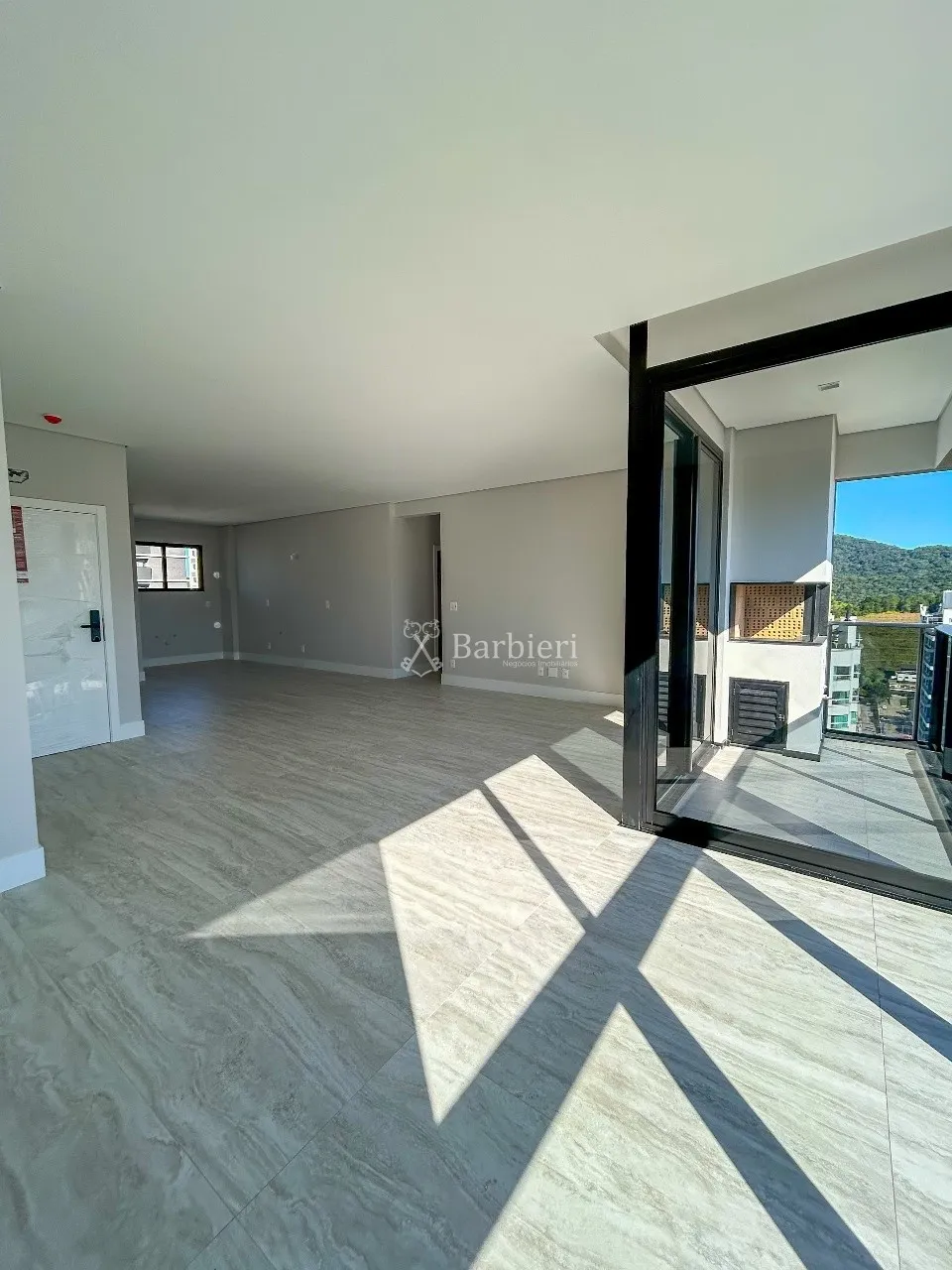 Apartamento na cobertura com 04 Suítes, 03 vagas de garagem no Pontal Norte em Balneário Camboriú/SC — foto 5