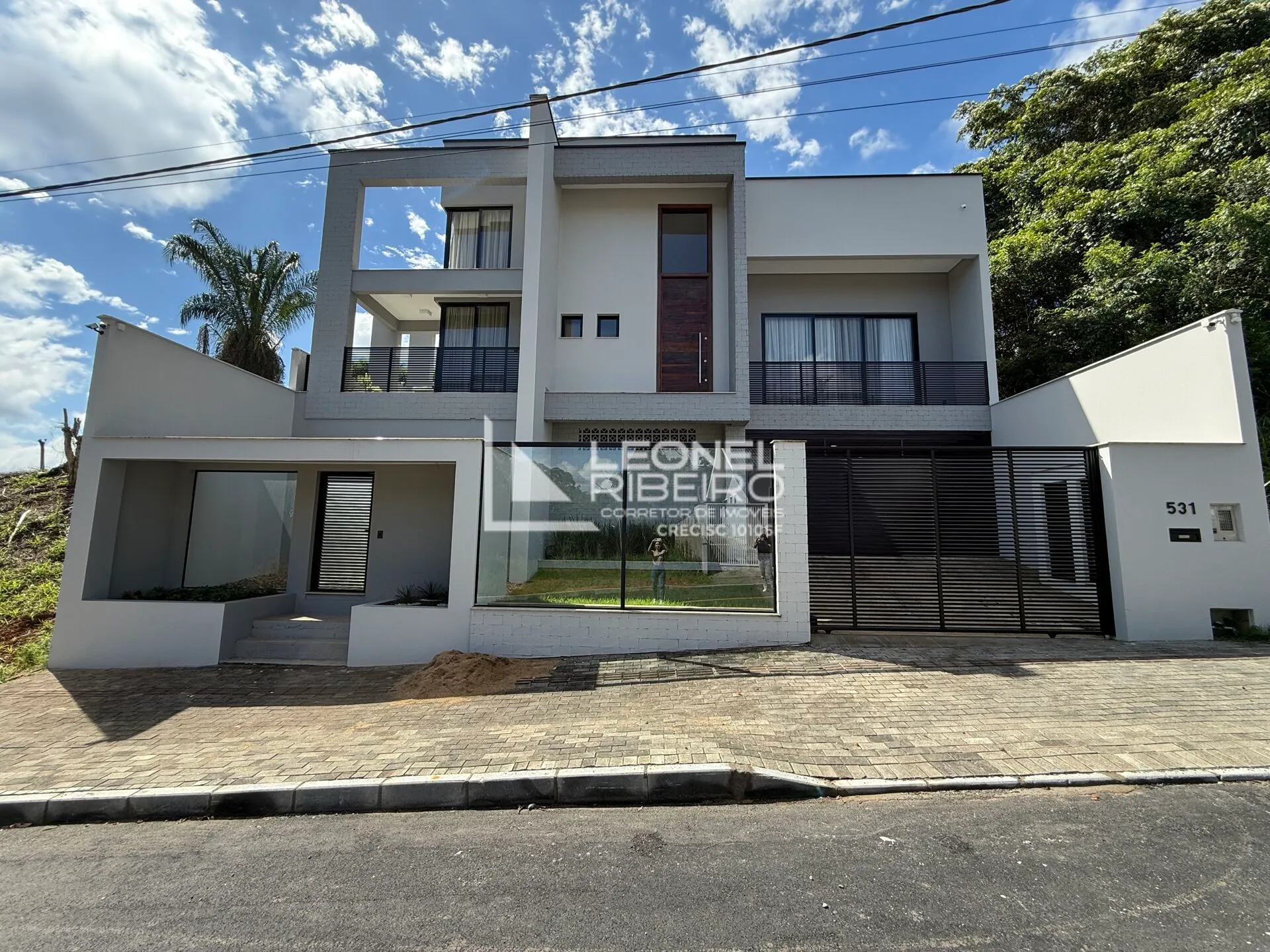 Casa com 3 dormitórios (1 suíte) à venda, 260,00 m no bairro dos Estados em Timbó-SC — foto 2