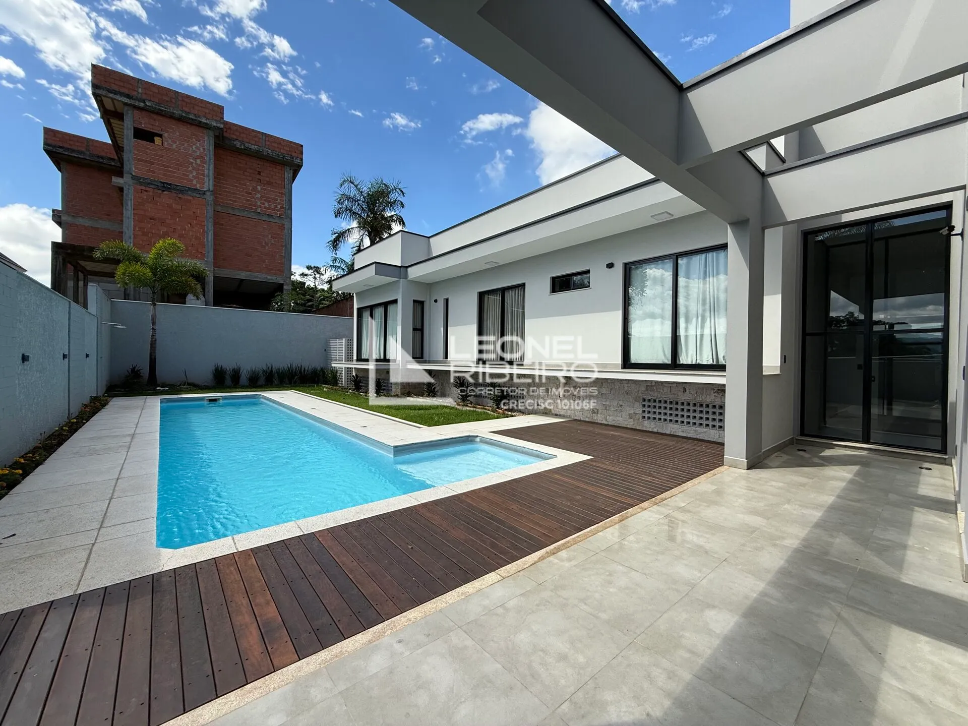 Casa com 3 dormitórios (1 suíte) à venda, 260,00 m no bairro dos Estados em Timbó-SC — foto 4