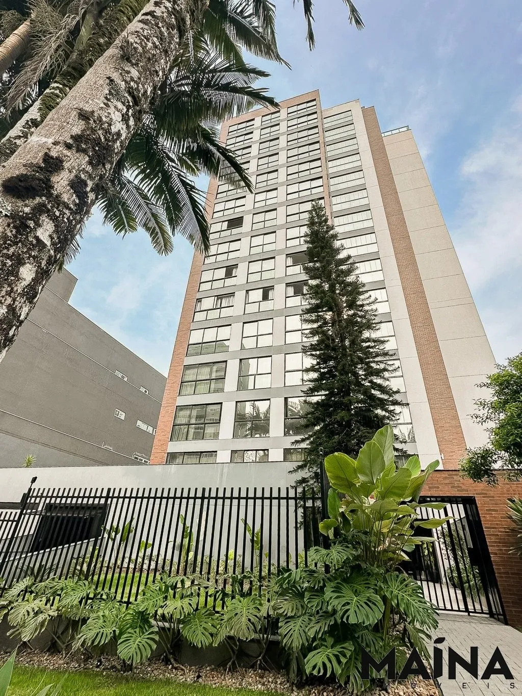 Belíssimo apartamento NOVO com 3 suítes no bairro Bom Retiro em Blumenau - SC - foto 1