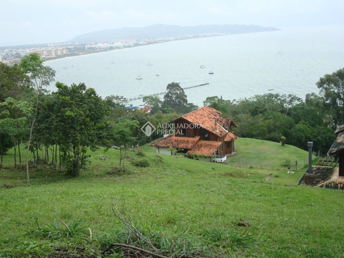 Terreno à venda, 2372m² na Tertuliano Brito Xavier no Canasvieiras, Florianópolis — foto 2