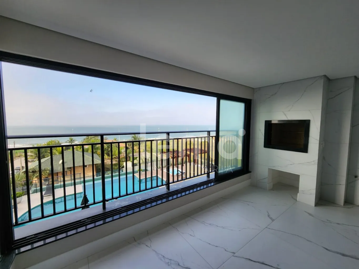 Apartamento frente mar em Balneário Piçarras — foto 7