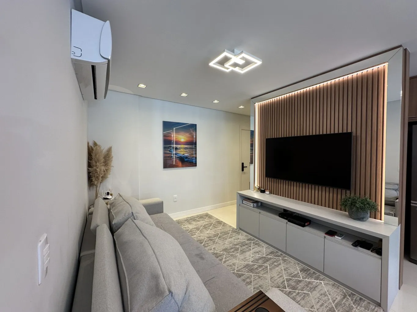 Apartamento, 100% MOBILIADO em condomínio completo - foto 1