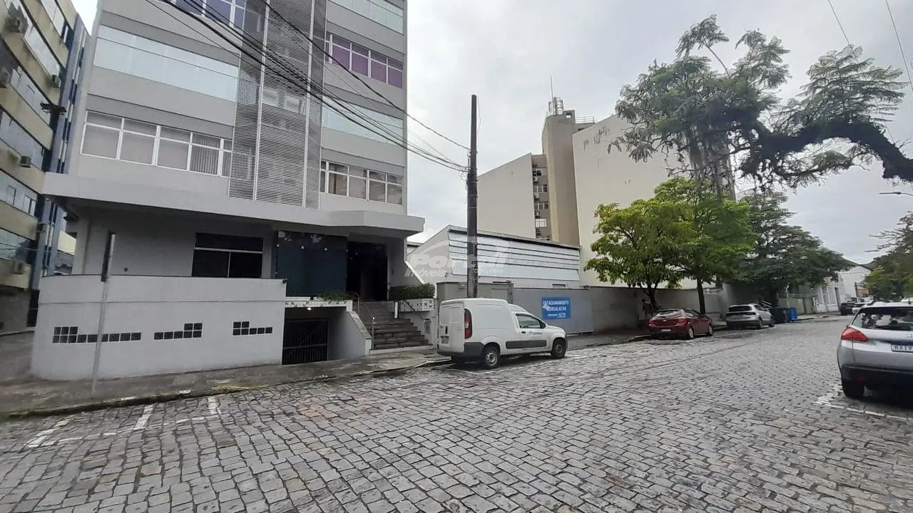 Sala comercial disponível para locação no bairro Centro, em Blumenau/SC. — foto 2
