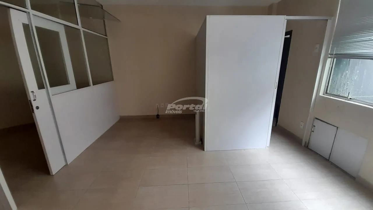 Sala comercial disponível para locação no bairro Centro, em Blumenau/SC. — foto 4