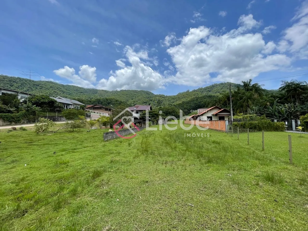 Terreno no bairro de Pomerode Fundos na cidade de Pomerode com 749,72m fazendo frente em 15,00 metros. - foto 1