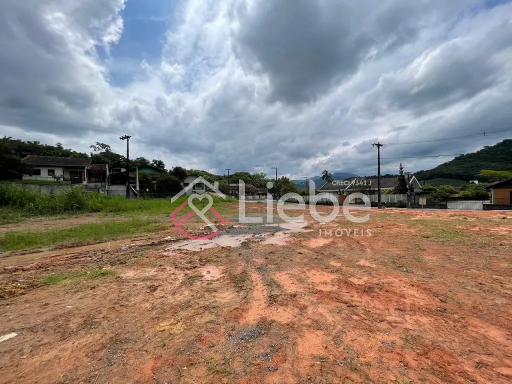 Amplo Terreno no Centro na cidade de Pomerode com 619,88m fazendo frente em 16,17mts. - foto 1