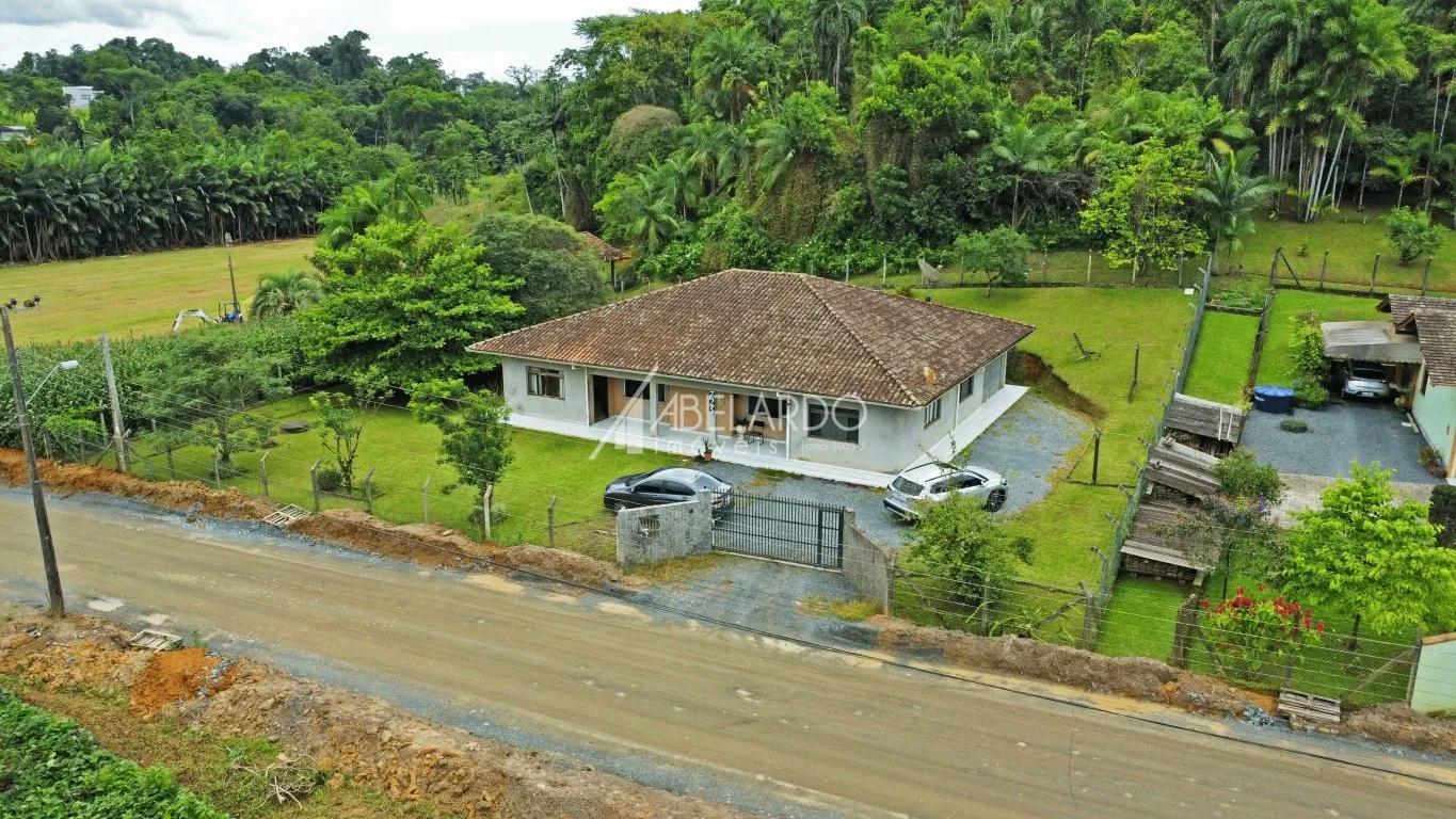 CASA COM 250M, EM TERRENO DE 10.268,00M - BAIRRO ITOUPAVAZINHA - foto 1