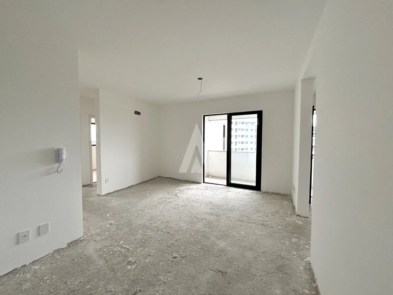 Apartamento com 1 suíte(s) mais 2 quarto(s) à venda no bairro Floresta em Joinville, por R$ 640.000.00. — foto 5