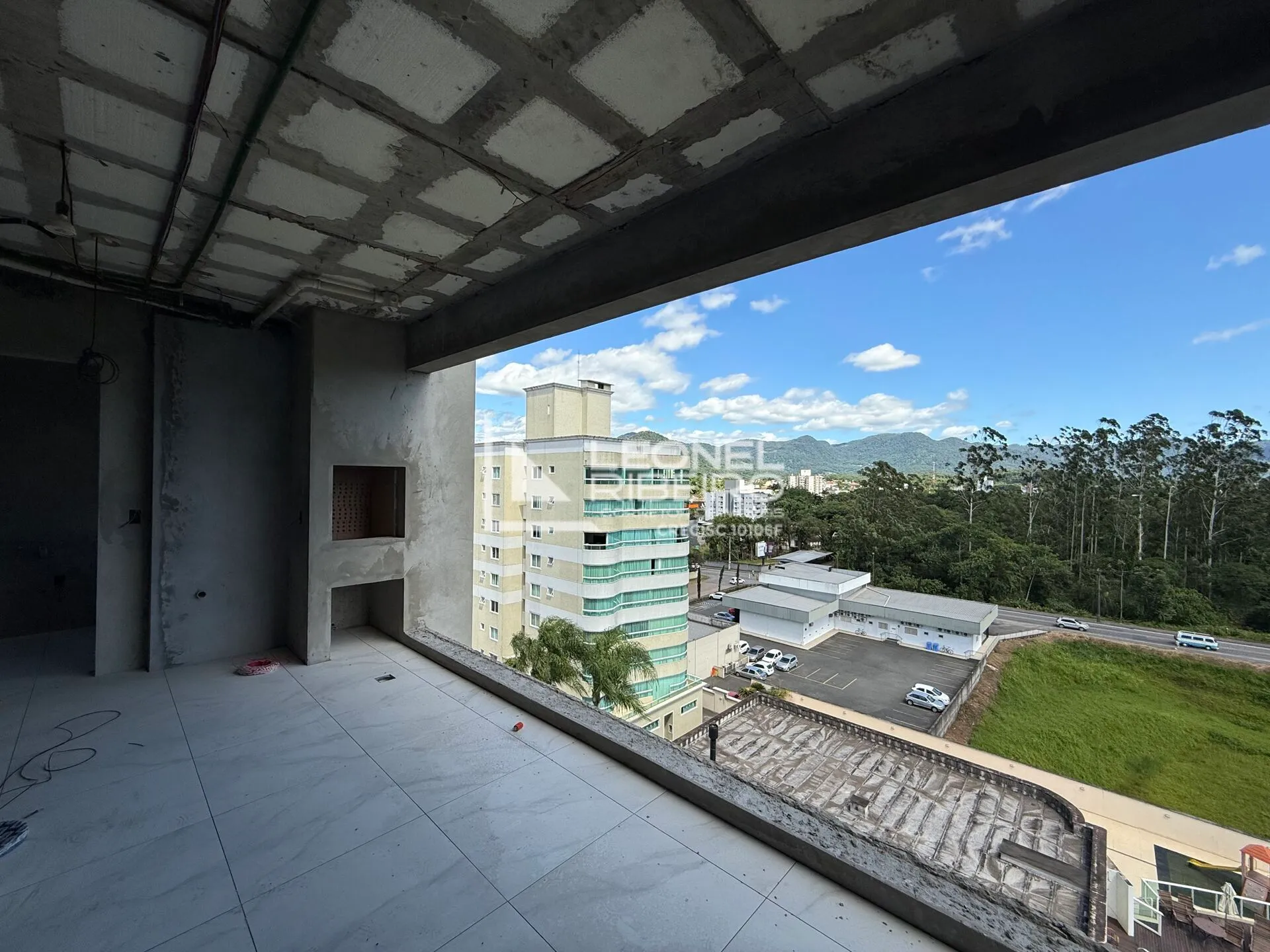 Apartamento com 3 dormitórios suítes à venda, 119 m no bairro Centro em Timbó-SC - foto 1