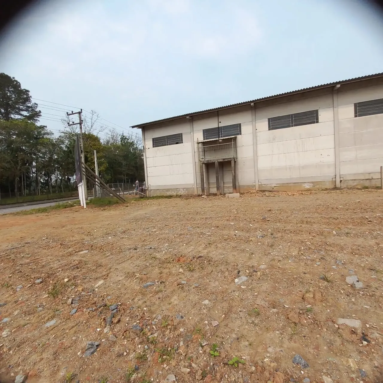 ALUGO TERRENO COMERCIAL EM INDAIAL — foto 2