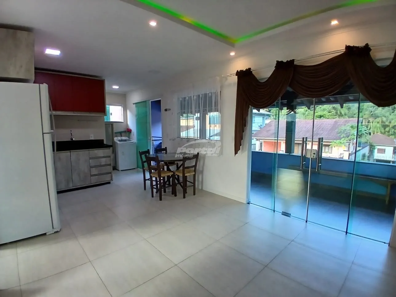 Casa mobiliada 2 dormitórios no Bairrro itoupava Central, Blumenau — foto 4