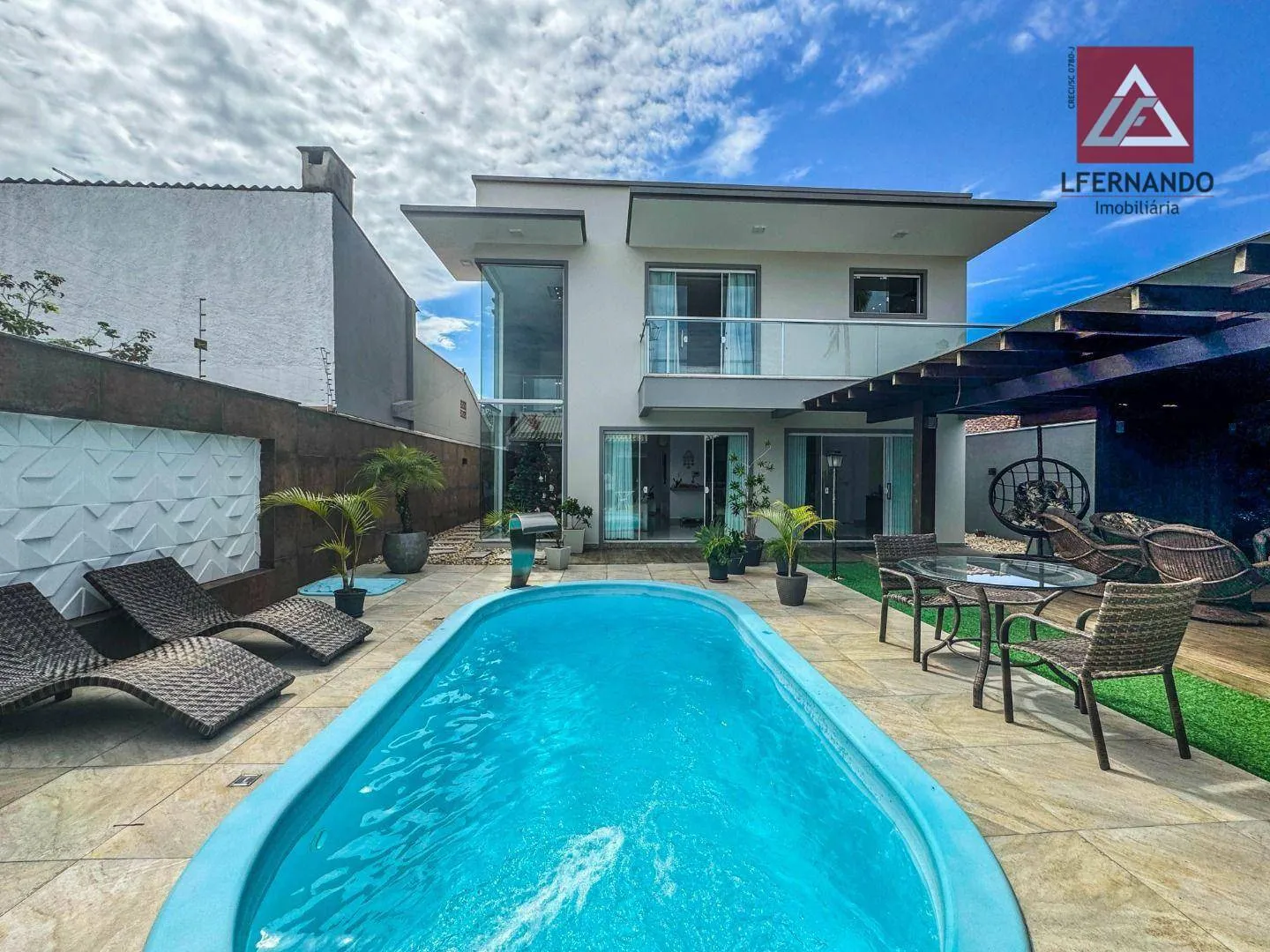 Casa com 6 dormitórios, sendo 2 suítes à venda, 540 m por R$ 4.300.000,00 - Centro - Balneário Piçarras/SC - foto 1
