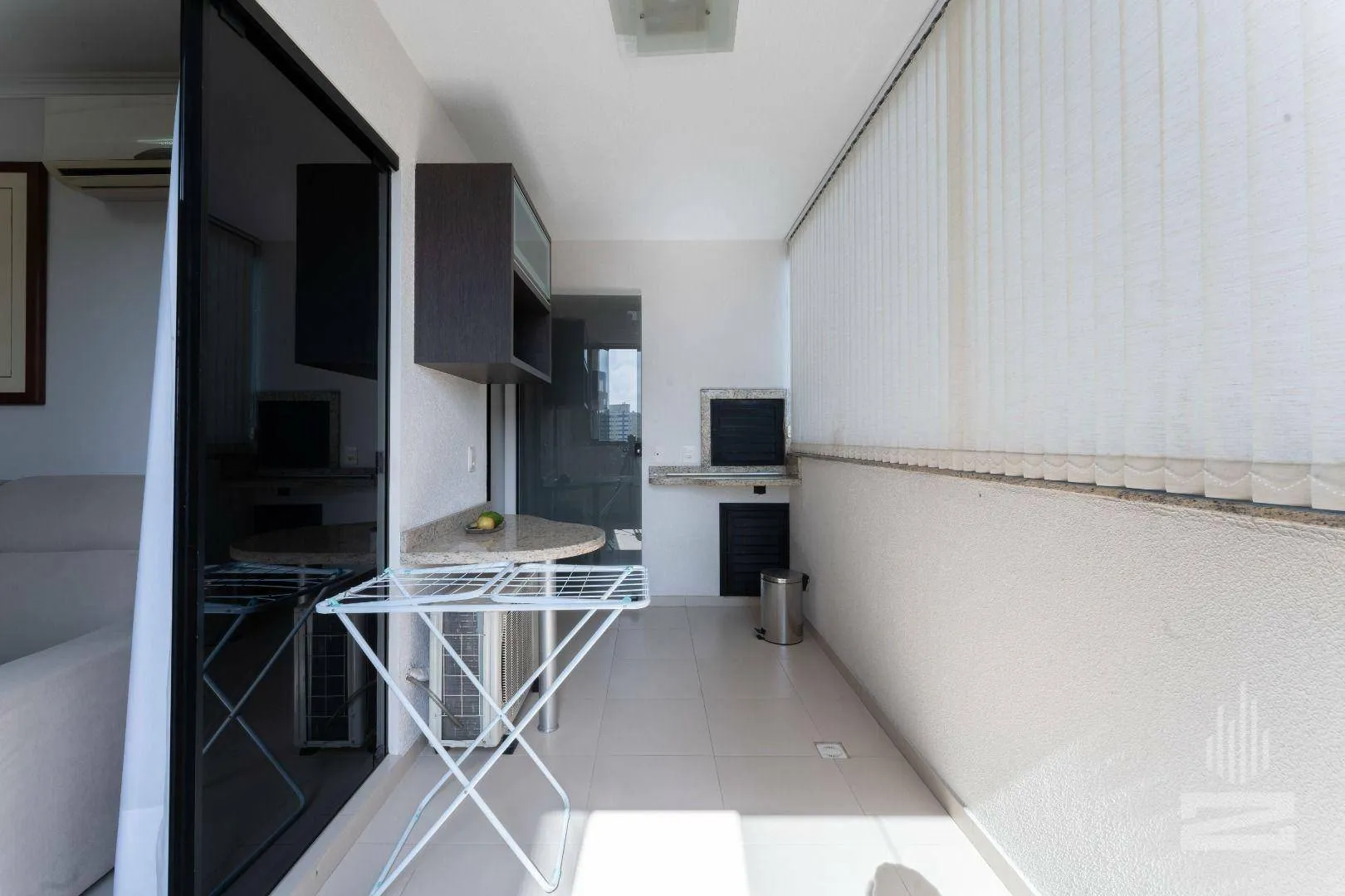 Apartamento à Venda com 2 Dormitórios e Mobiliado em Ótima Localização no bairro Vila Nova em Blumenau — foto 5