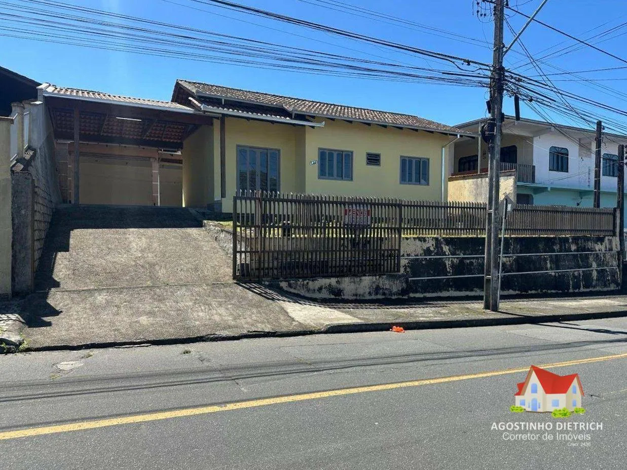 Imperdivel ! Residencia em Alv. C/laje C/Parte Averbada + Edicula e Terreno C/Area de 366 m2 No Jardim Iririu! — foto 3