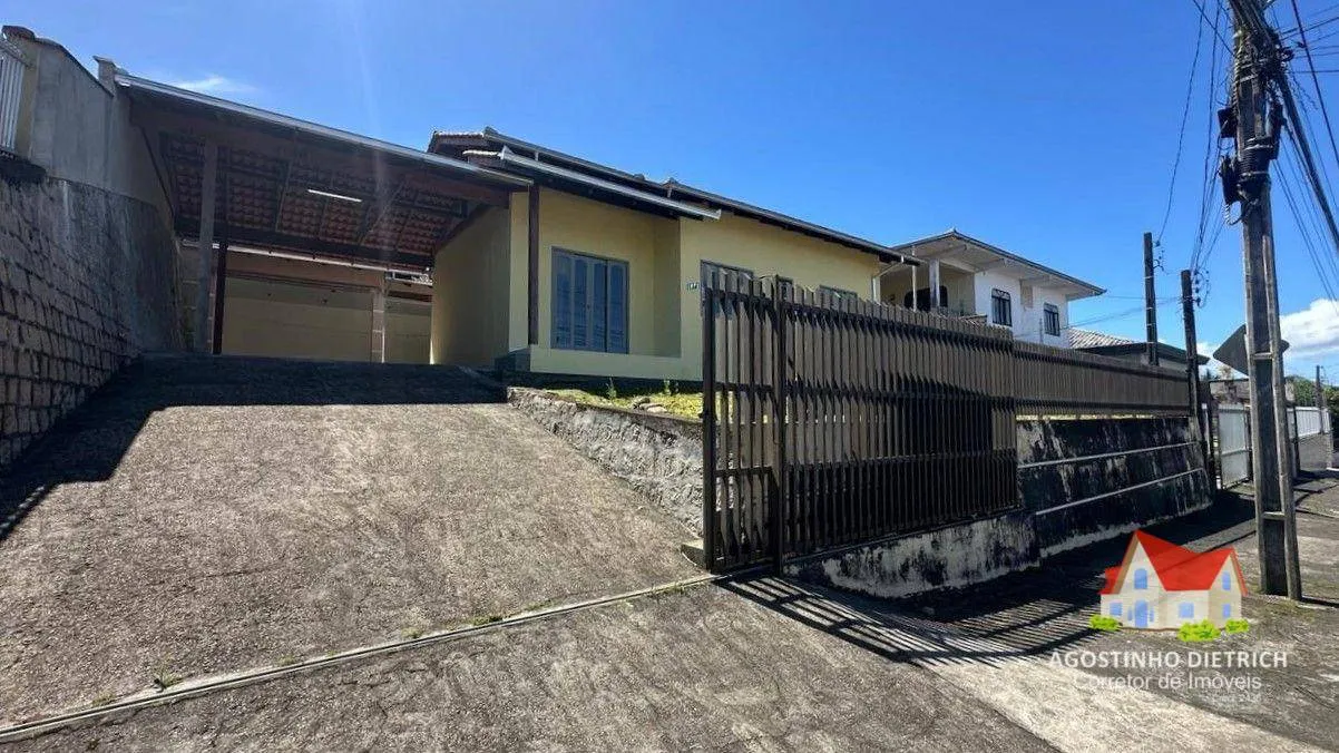 Imperdivel ! Residencia em Alv. C/laje C/Parte Averbada + Edicula e Terreno C/Area de 366 m2 No Jardim Iririu! — foto 2