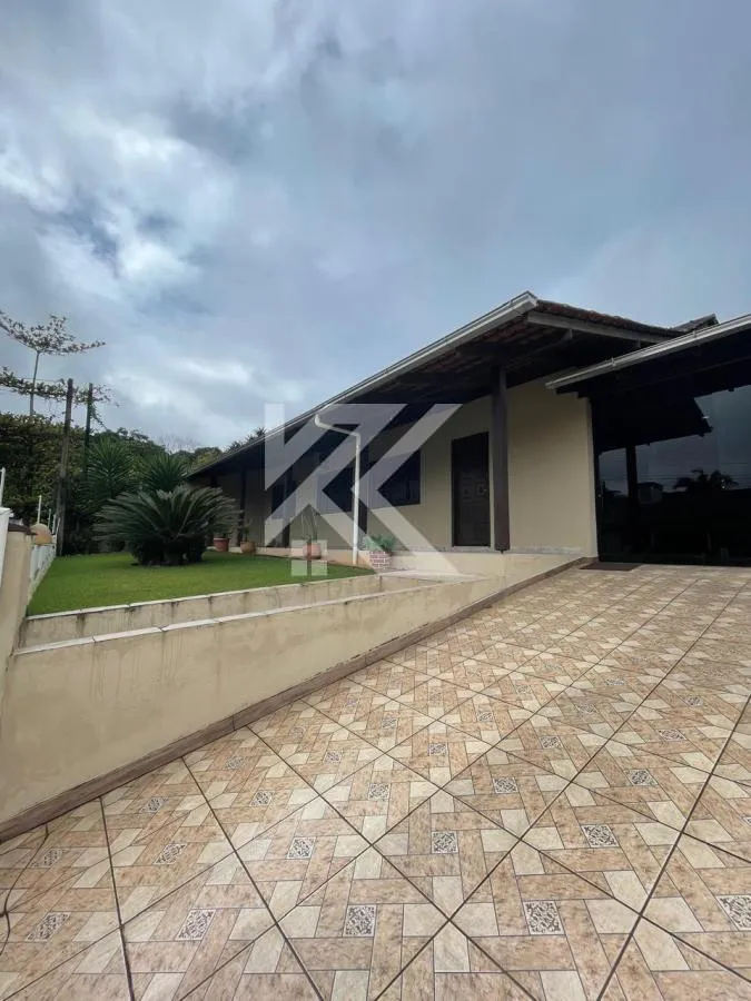 Casa para Venda em Blumenau / SC no bairro Itoupava Central - foto 1