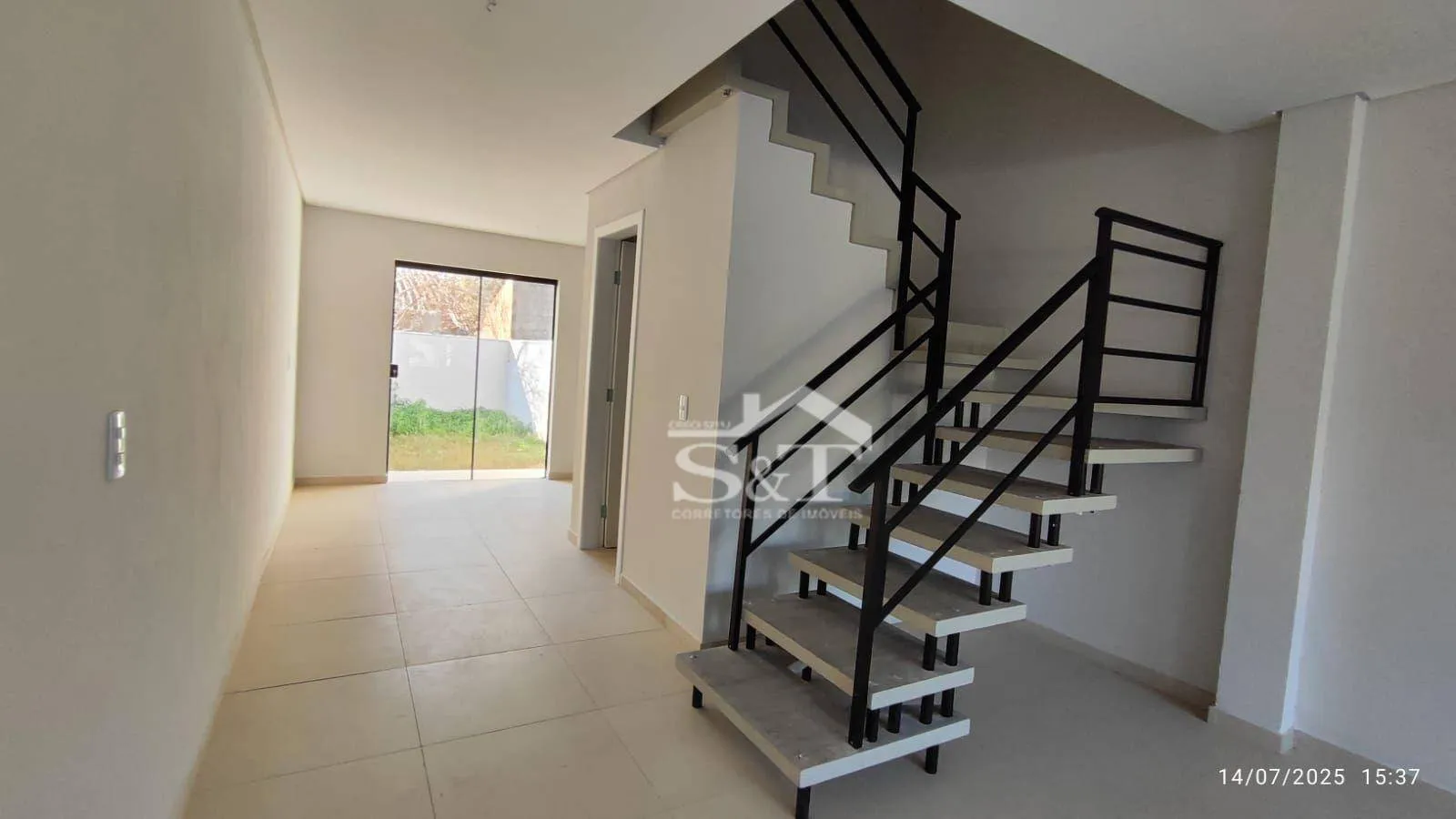 Sobrado 2 Suítes com Sótão Multifuncional (Quarto/Escritório) - Rio Vermelho, com Escritura! — foto 6