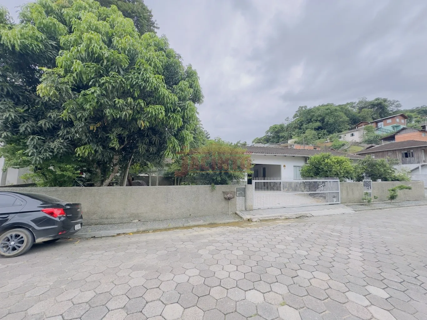 Terreno de esquina à venda - amplo, bem localizado e com casa de alvenaria, no bairro Itoupavazinha. — foto 5