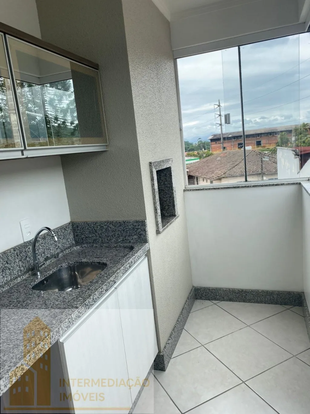 Apartamento com 2 quartos sendo 1 suíte, no bairro Velha Central - Blumenau — foto 2