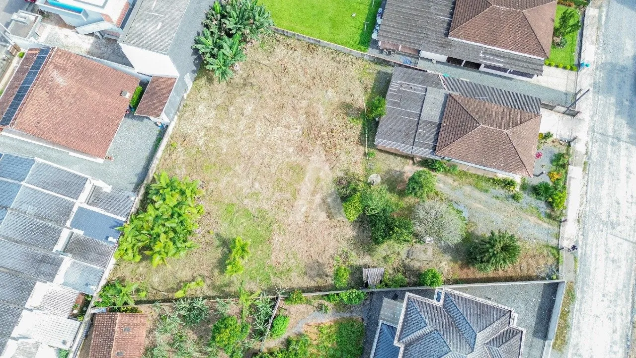 Terreno à venda no bairro Jardim Sofia em Joinville - SC, por R$ 1.100.000.00. - foto 1