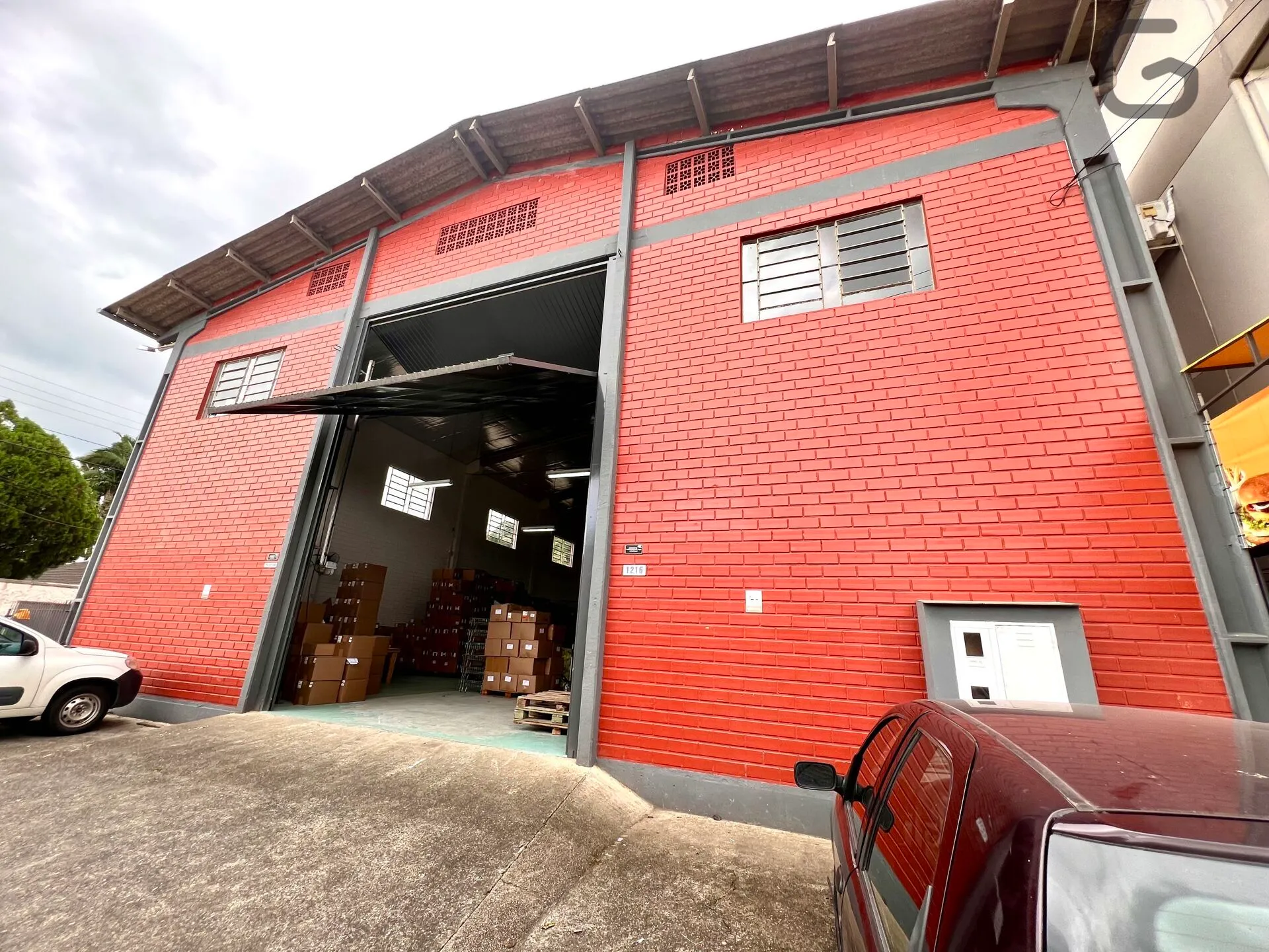 Pavilhão/Galpão/ Barracão Salão Comercial - foto 1