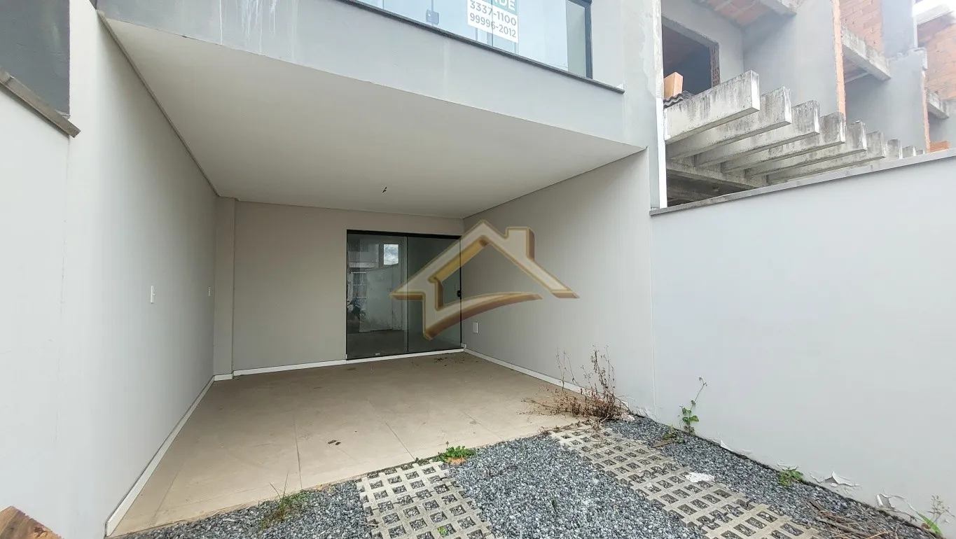 Sobrado com três dormitórios sendo duas suítes na Itoupava Central! — foto 3