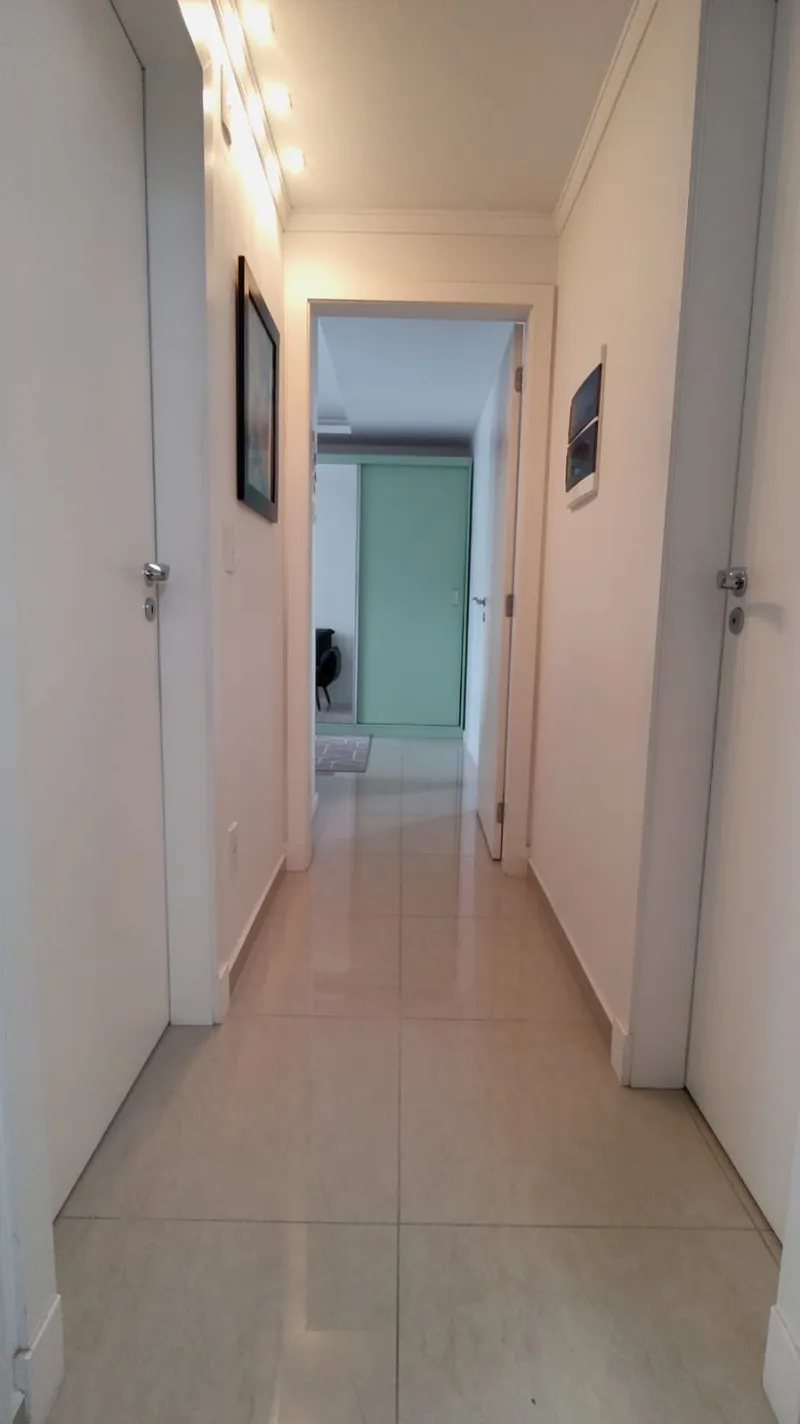 AMPLO APARTAMENTO DE 2 DORMITÓRIOS — foto 7