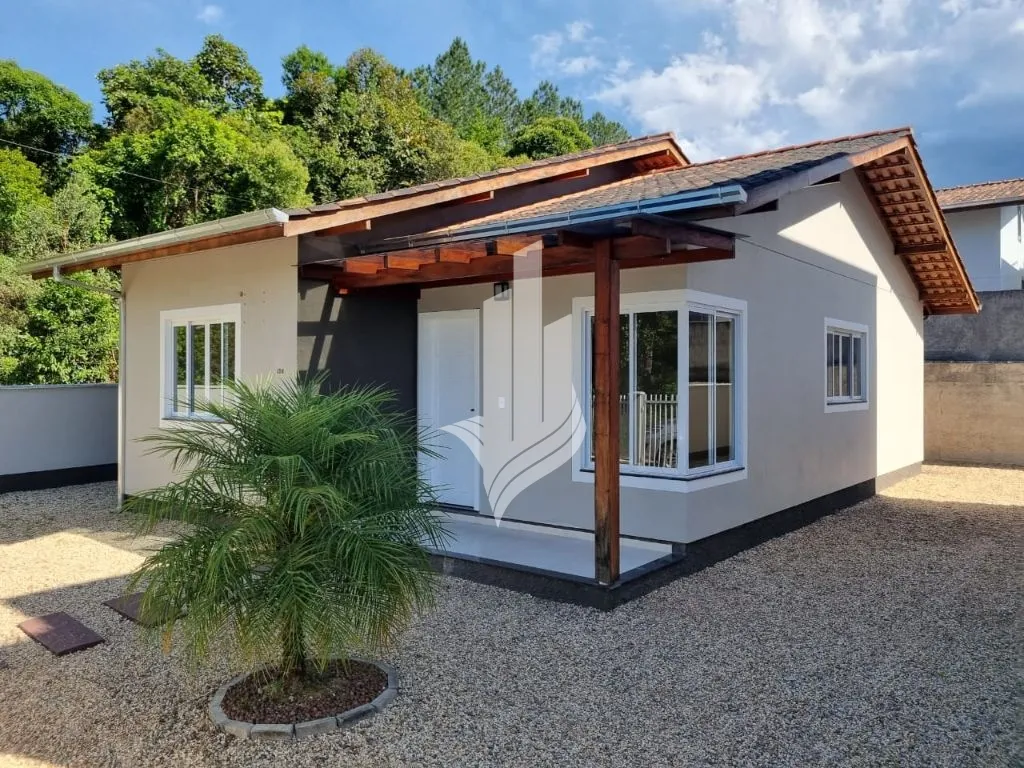 Linda Casa à Venda em Brusque, SC - foto 1