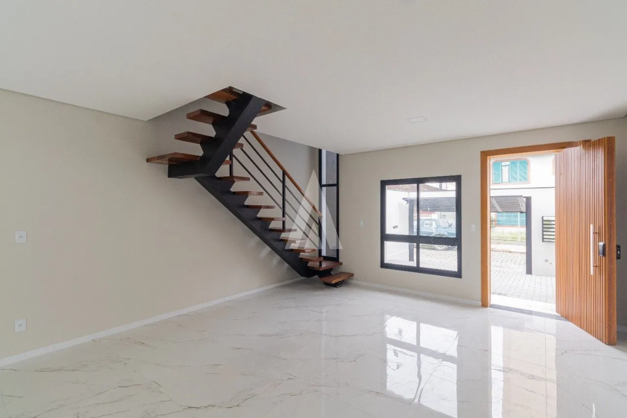 Sobrado Geminado com 3 suíte(s) à venda no bairro Anita Garibaldi em Joinville, de R$ 730.000.00. por 693.500,00 — foto 2