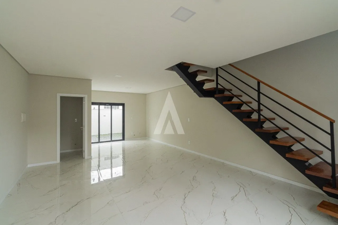 Sobrado Geminado com 3 suíte(s) à venda no bairro Anita Garibaldi em Joinville, de R$ 730.000.00. por 693.500,00 — foto 3