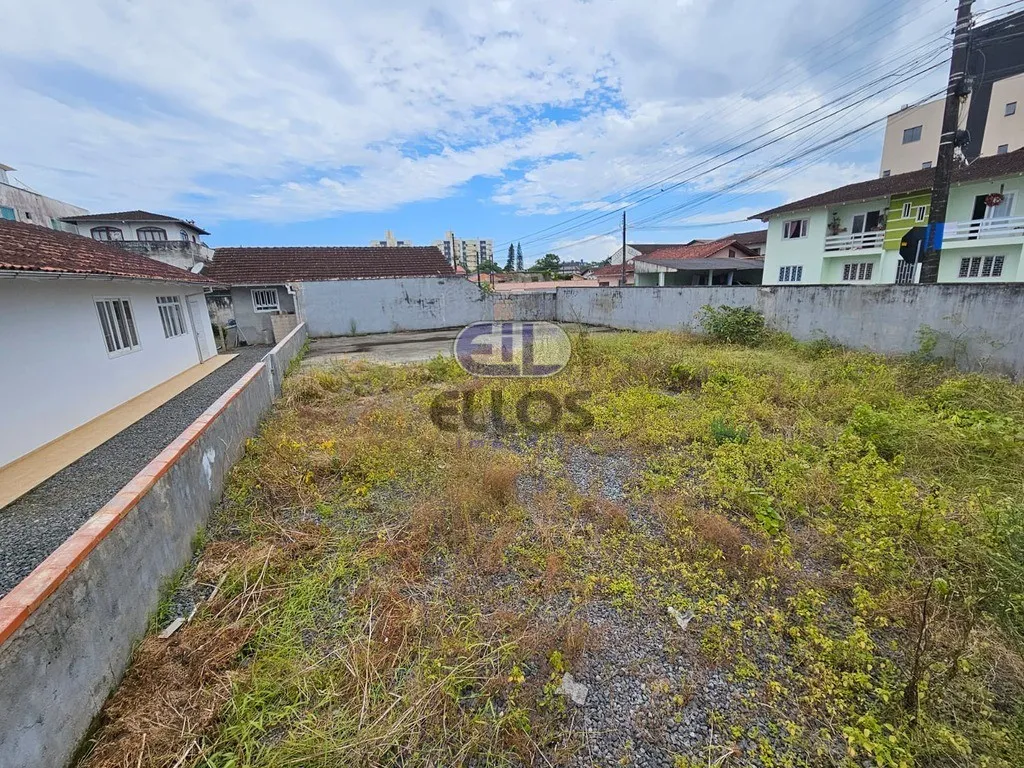 TERRENO DE ESQUINA NO BAIRRO ITAUM — foto 2