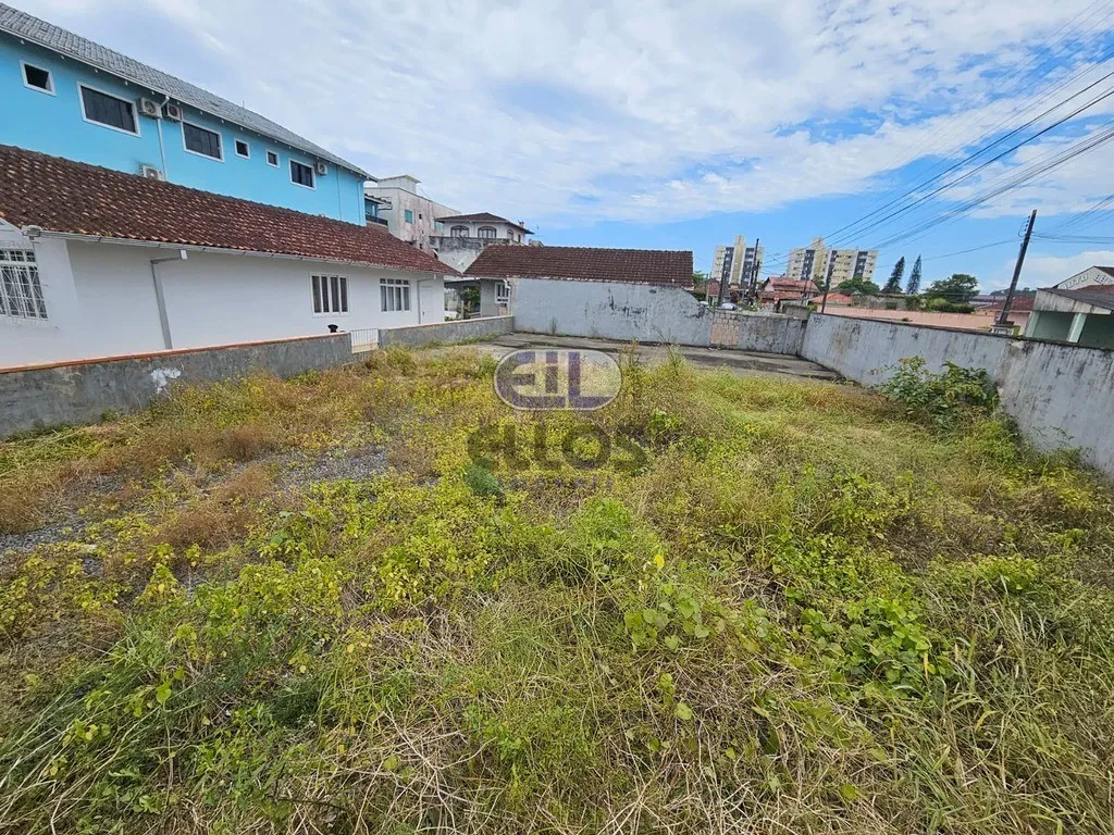 TERRENO DE ESQUINA NO BAIRRO ITAUM — foto 3