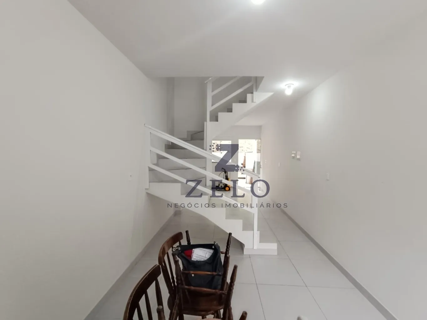 Sobrado Geminado no Bairro Fortaleza - Próximo a Confeitaria Vó Nila — foto 4