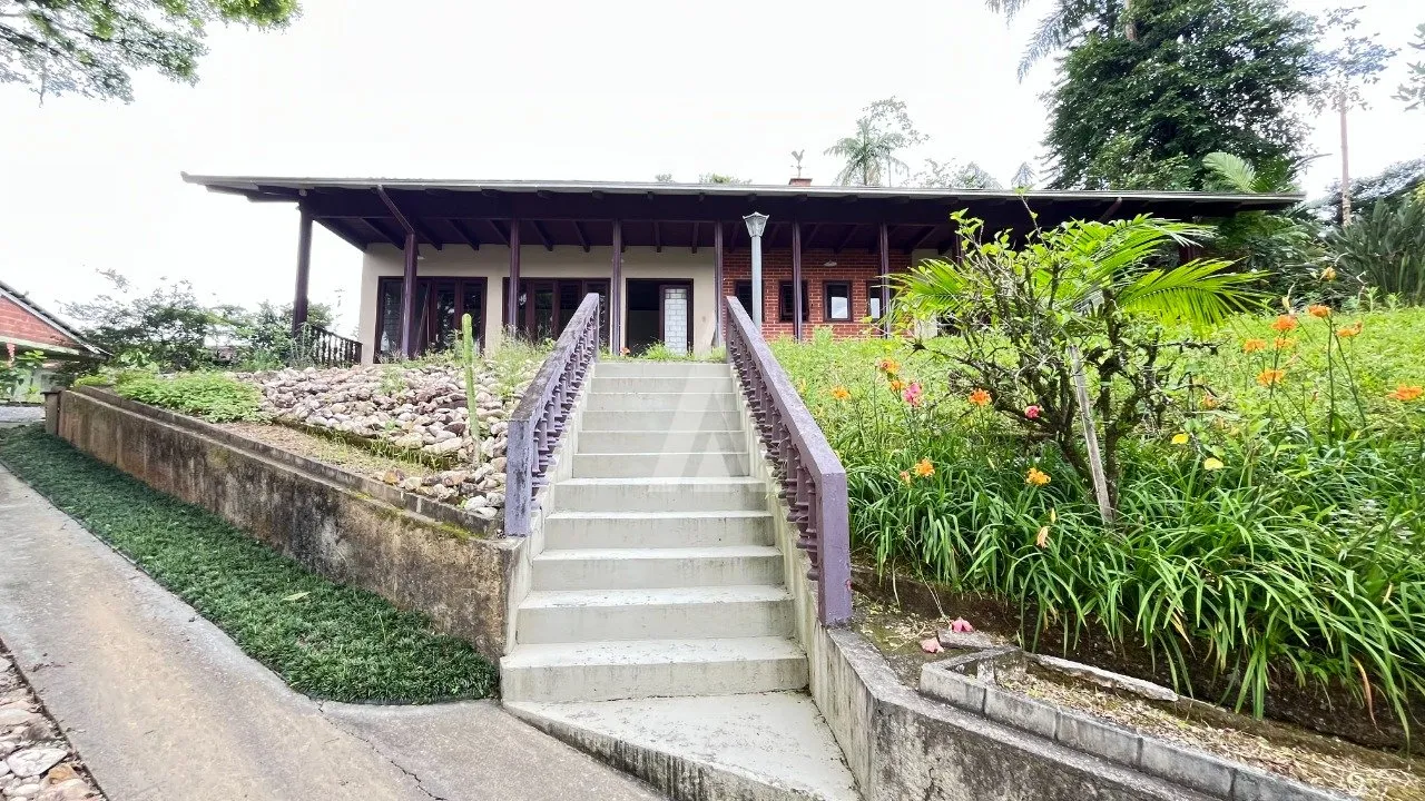Casa com 3 quarto(s) à venda no bairro Costa E Silva em Joinville, por R$ 990.000,00. — foto 2
