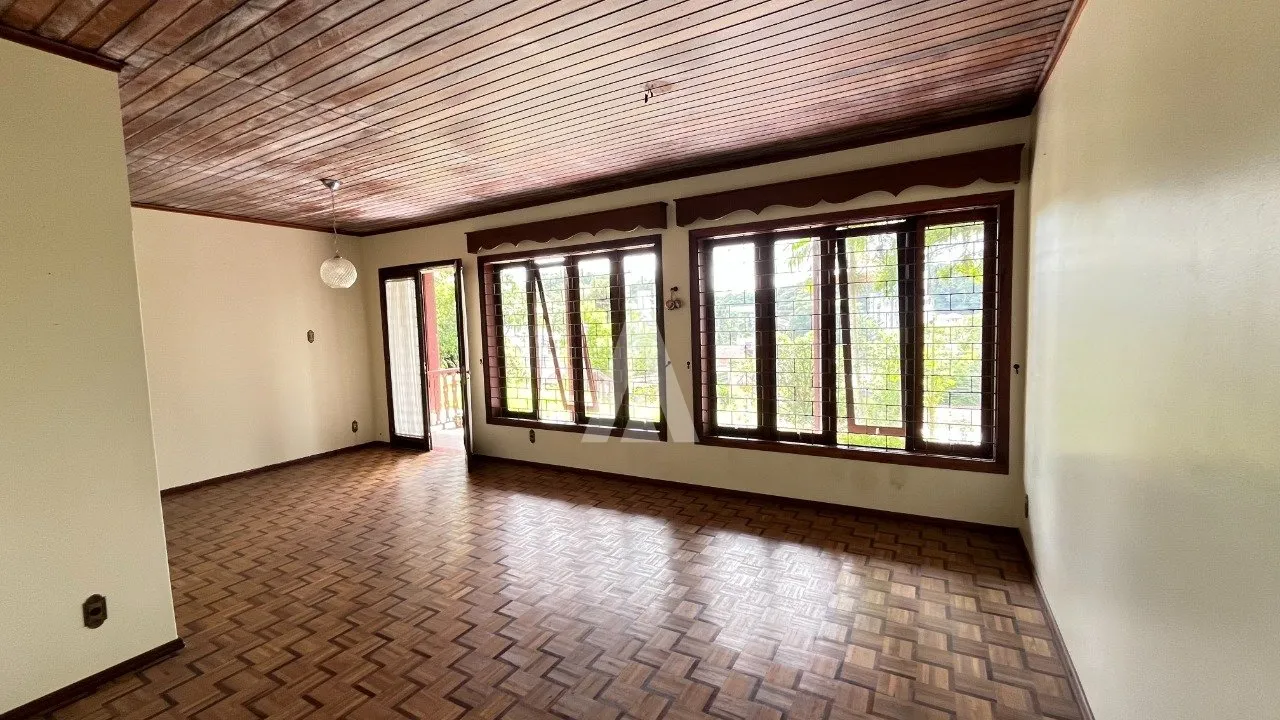 Casa com 3 quarto(s) à venda no bairro Costa E Silva em Joinville, por R$ 990.000,00. — foto 4