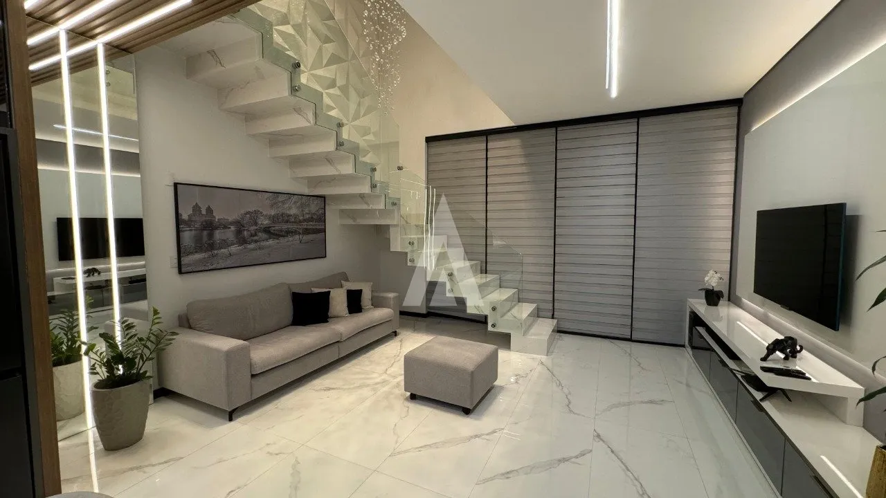 Sobrado Geminado Mobiliado com 3 suíte(s) à venda no bairro Santo Antônio em Joinville, por R$ 1.780.000.00. — foto 2