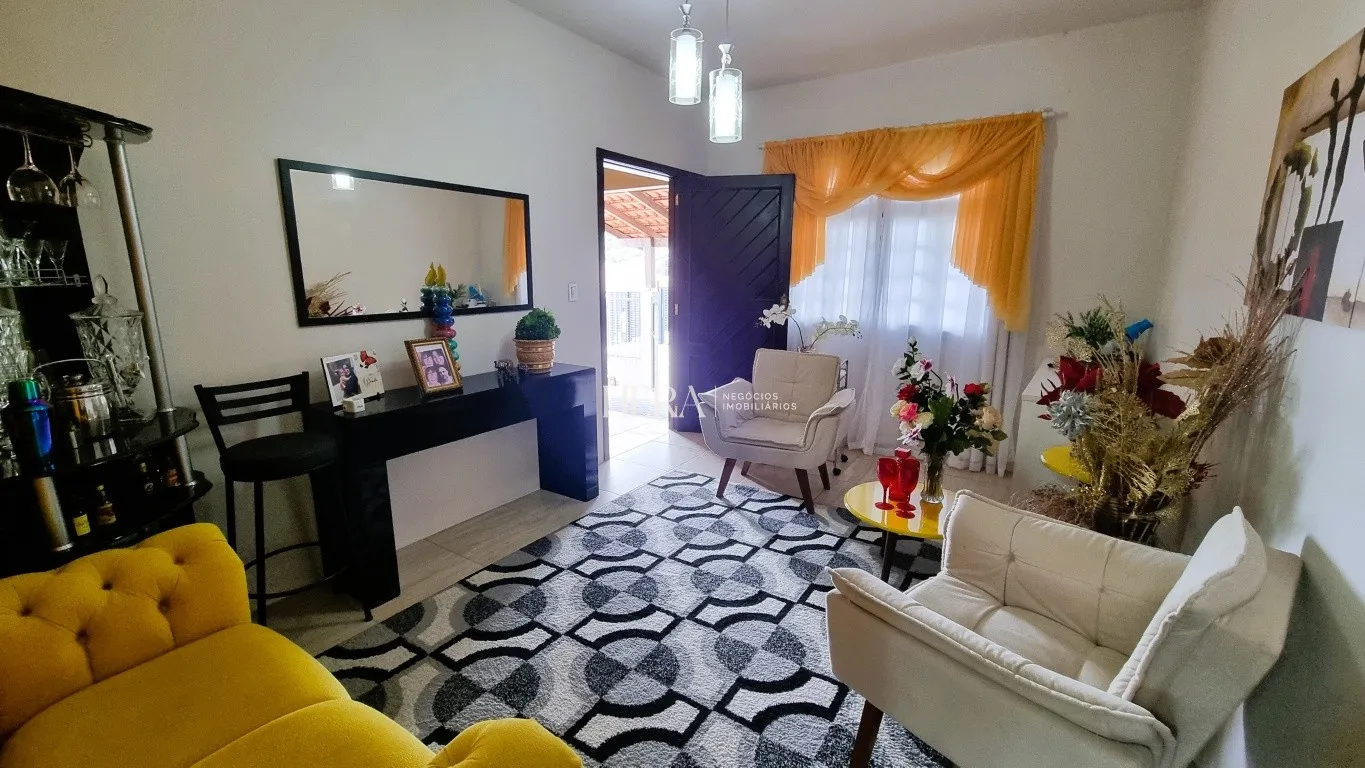 Casa no bairro Garcia com 03 dormitórios sendo 01 suíte! Ampla área de lazer. — foto 5