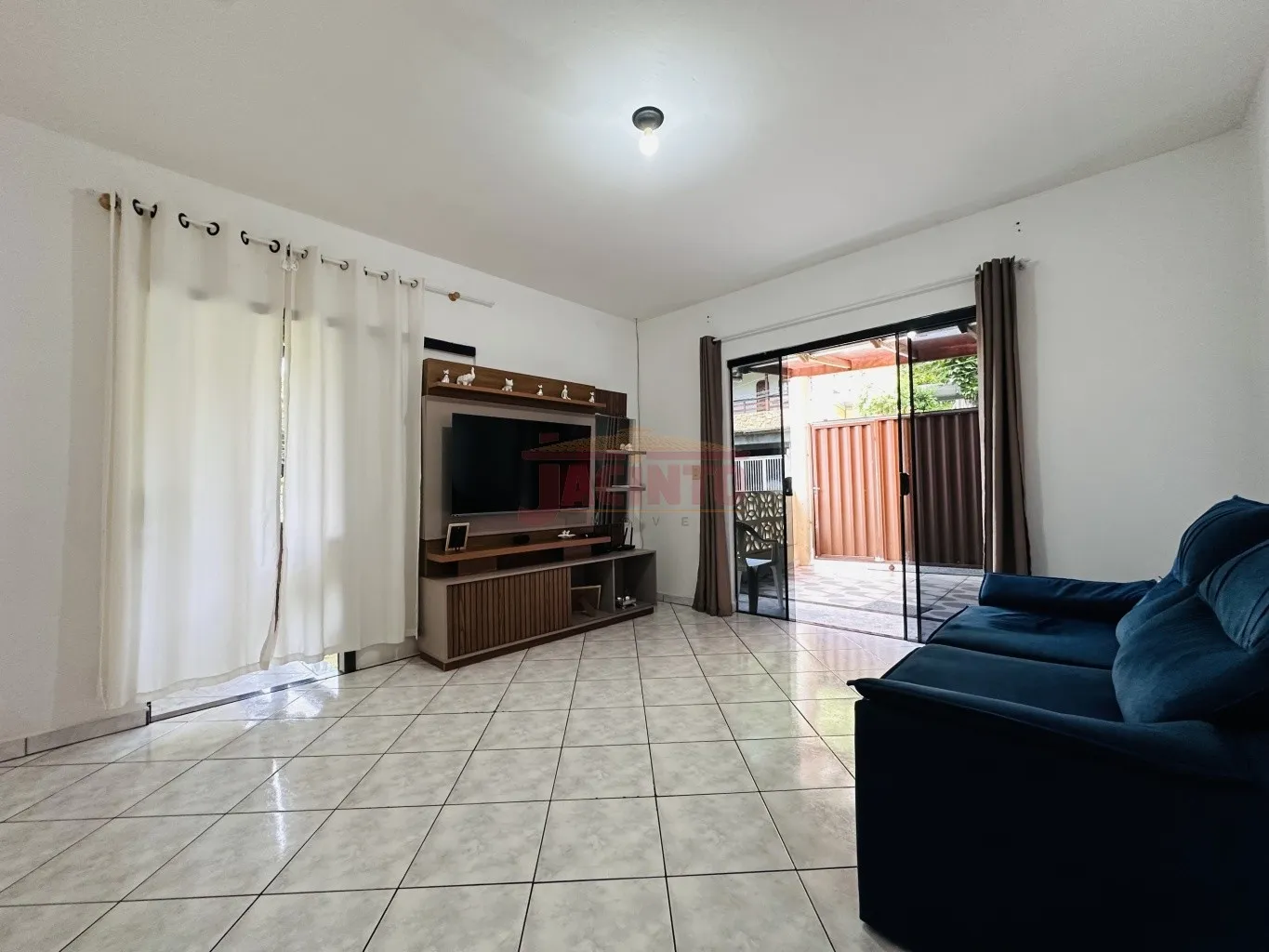 Oportunidade - Terreno com ótima casa de 2 andares + edícula:1 moradia e duas opções de aluguel para renda extra! — foto 2