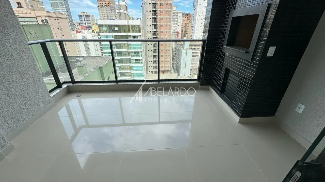 APARTAMENTO COM TRÊS SUÍTES, DUAS VAGAS DE GARAGEM E CONDOMINIO COMPLETO - MEIA PRAIA/ ITAPEMA — foto 6