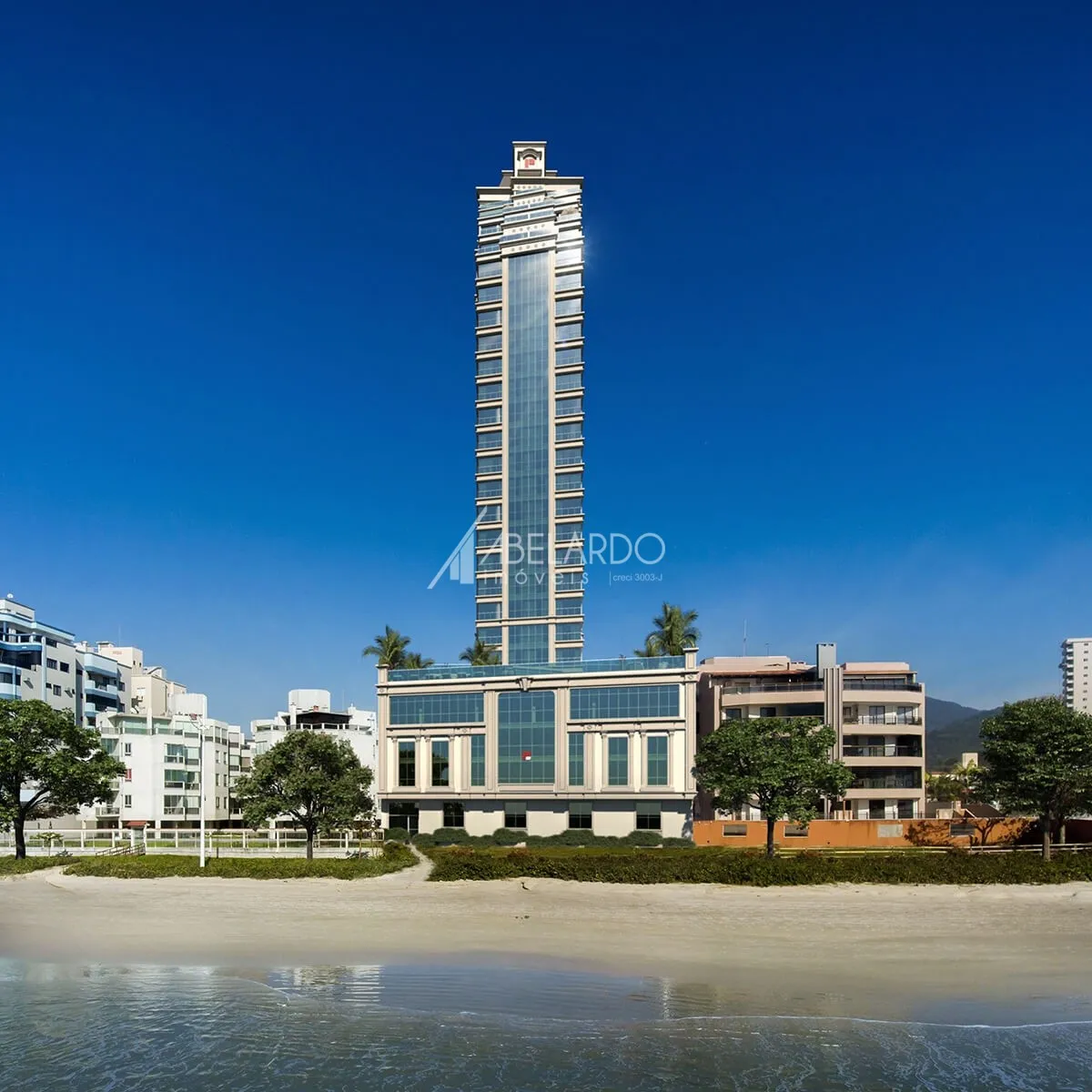 APARTAMENTO FRENTE MAR, COM QUATRO SUÍTES E TRÊS VAGAS DE GARAGEM - EM MEIA PRAIA/ITAPEMA - foto 1