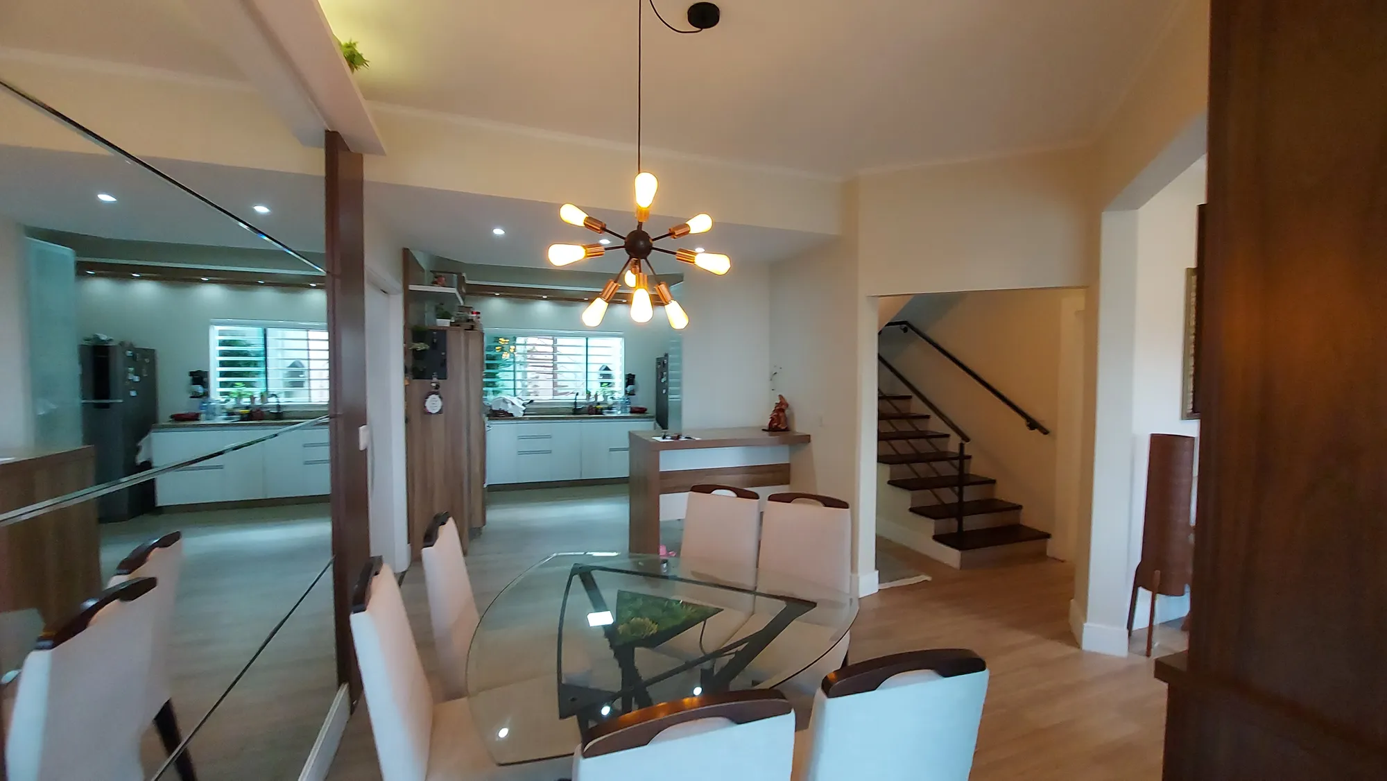 Casa 3 dormitórios - Área Nobre - Próximo Centro em Blumenau. - foto 1