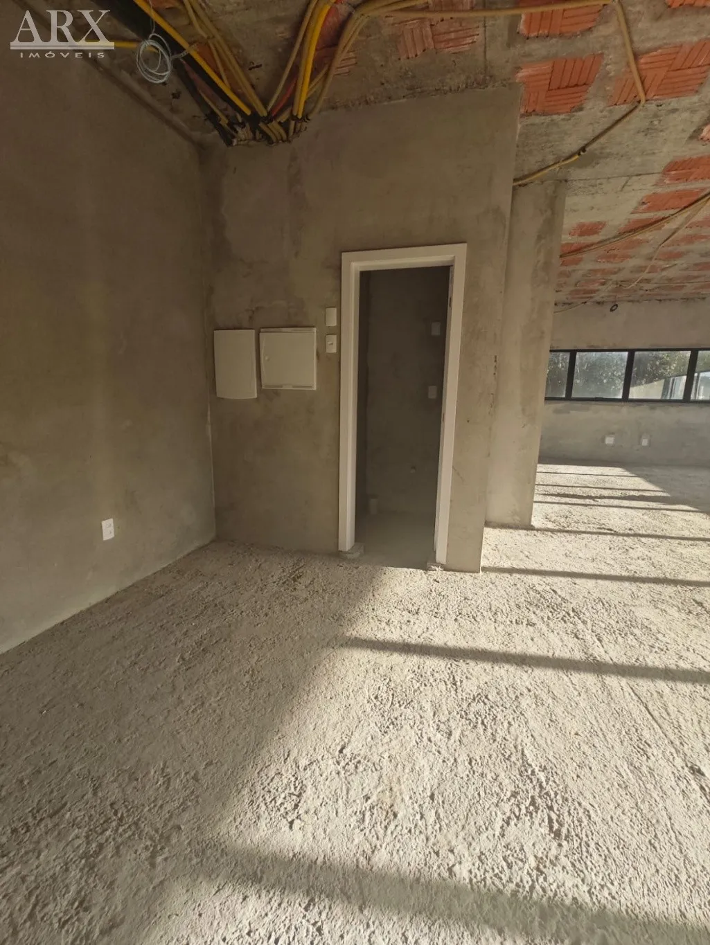 Ampla sala comercial nova no bairro Garcia. — foto 7